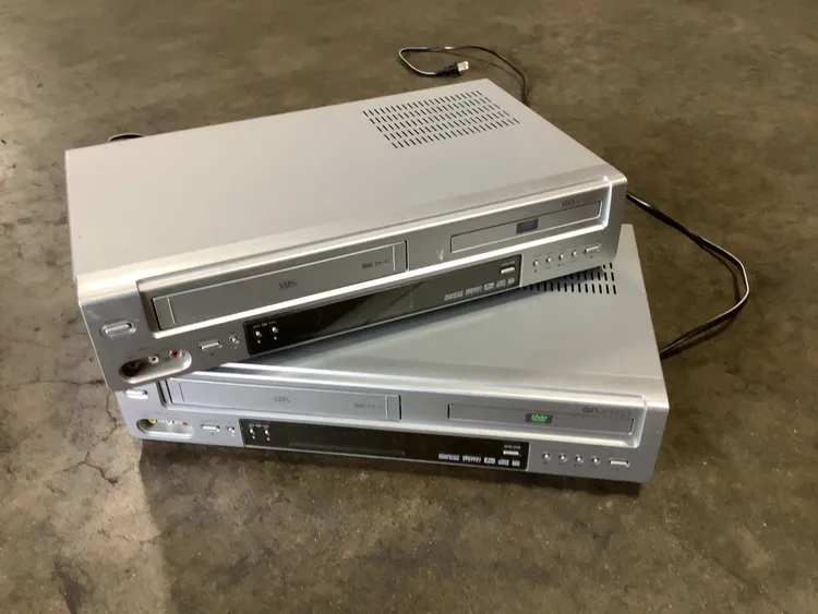 Used _UNKNOWN_ _UNKNOWN_ Commercial Audio/Visual Equipment Michigan US | Miedema Asset Management Group #1413696