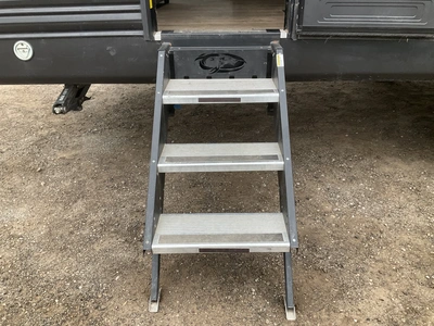 Used 2022 CHEROKEE 274AK Campers, Caravans, Motorhomes Michigan US | Miedema Asset Management Group #1330197