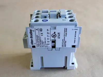 NEW ALLEN-BRADLEY 700-CF310