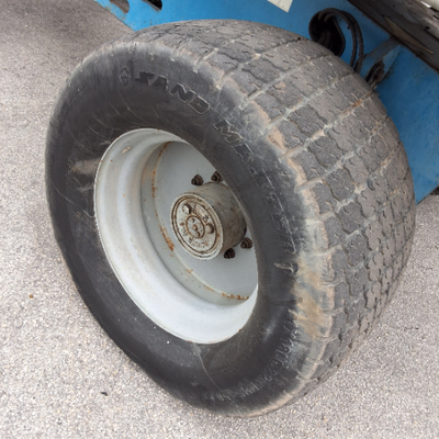 USED 2014 Genie S-65