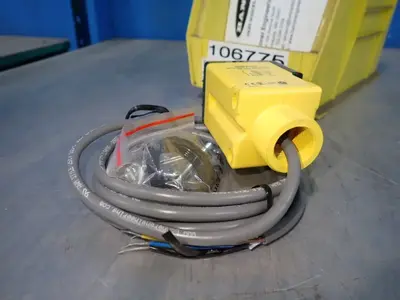 USED BANNER Q45VR2F