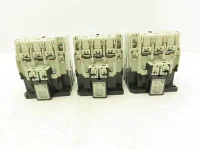 Mitsubishi S-T35 Motor Starter Contactor 20Hp 40A 600VAC 4NO 4NC Lot of 3