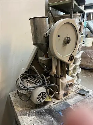Used KORSCH _UNKNOWN_ Tablet Presses MX | UNION STANDARD EQUIPMENT CO. #133526
