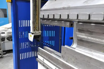USED TRUMPF TRUMABEND 230 TON X 3050 MM CNC