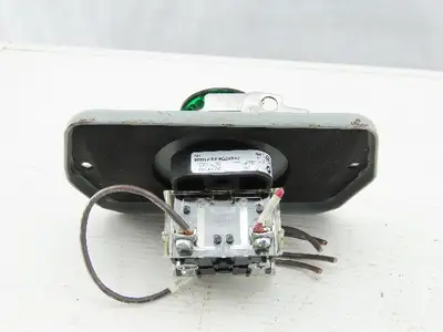 Hoffman E-D1PB1 Enclosure Type 4,6,12,13 W/ 800 FRXMQ24RA7/F 24V Green E-Stop