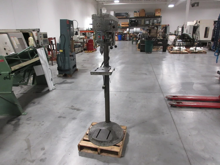 Used WALKER-TURNER 1216-42, 15" FLOOR MODEL DRILL PRESS Drill Press (Woodworking) Minnesota US | Machinesused.com #1666374