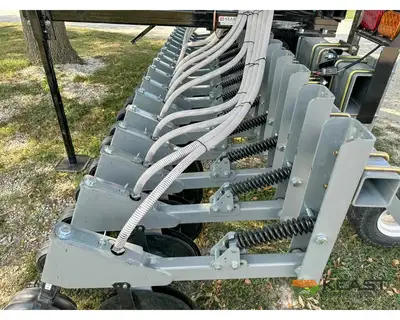 Used HINIKER _UNKNOWN_ Seeders Iowa US | Keast Enterprises #1360324