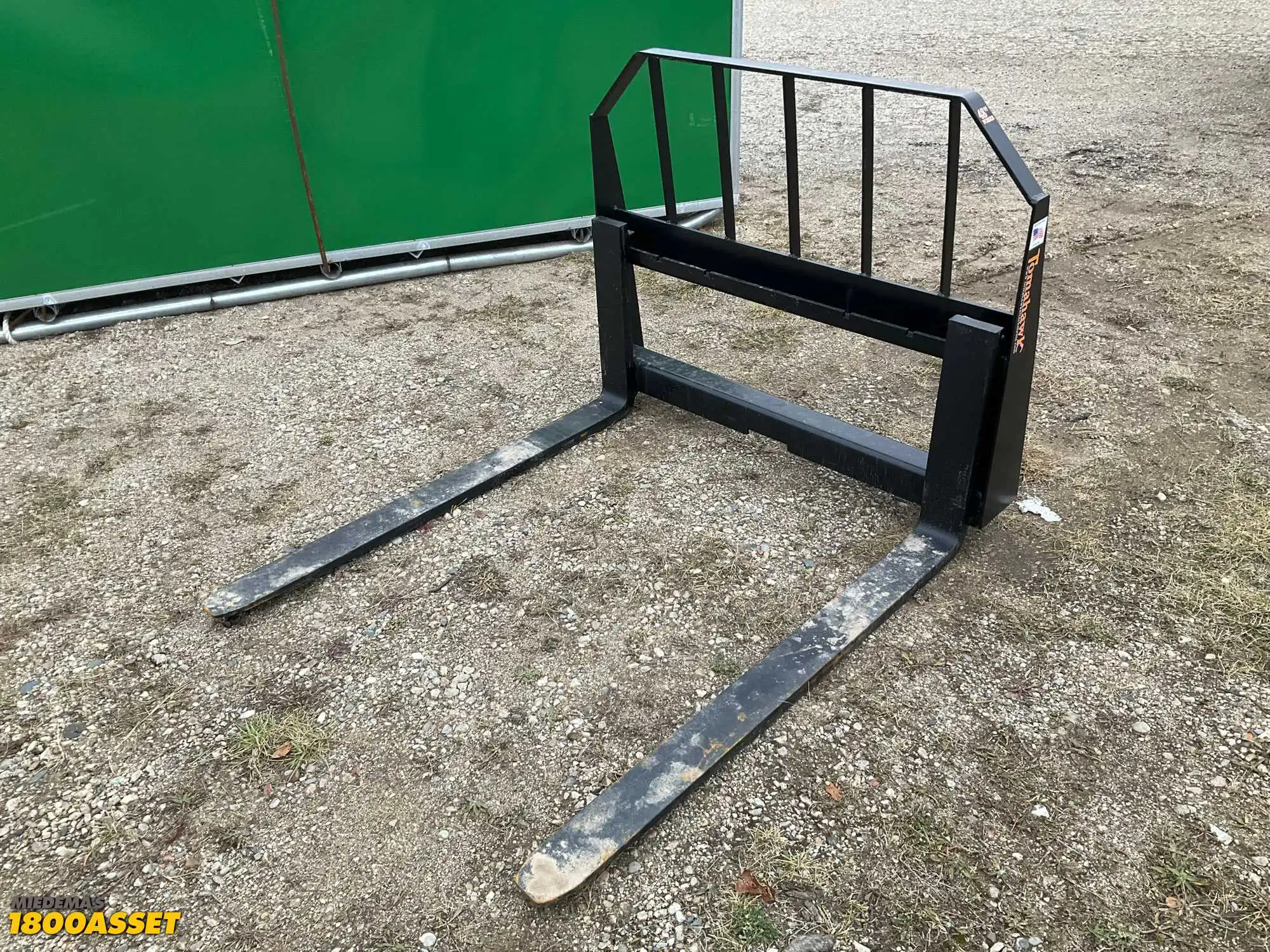 New Tomahawk 48” skid steer fork attachment, 48”L x 4”W forks, 2800lb capacity, skid steer quick...