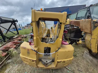 USED CATERPILLAR TH560B