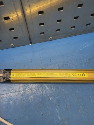 USED Omron F3SJ-A0635P20-L