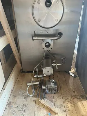 USED 2003 TETRA PAK HOYER KF 2000 XC