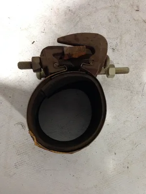 Dresser 360 3-1/2″ X 4″ Pipe Repair Clamp 3.90-4.08″ OD -NIB