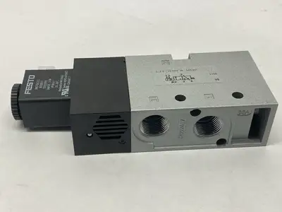 VUVS-L30-M32C-MD-G38-F8-1C1, 575570 | Festo VUVS-L30-M32C-MD-G38-F8-1C1 Pneumatic Solenoid Valve 575570 - New Other