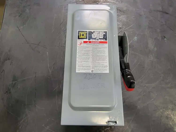 Used SQUARE D CH321N Switchgears British Columbia CA | Lenmark #240930
