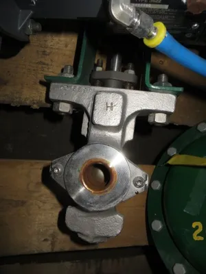 Fisher 1" V200 V-Ball Control Valve