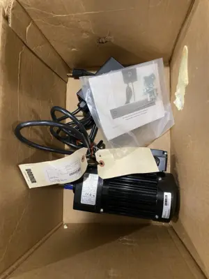 New | in-Stock Dorner Parallel Gearmotor 3/8HP 5:1 w/ 22MV1122B VFD Controller Gearmotors Michigan US | Maverick Industrial Sales #1513089