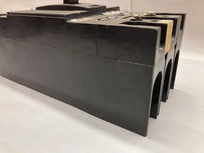 Used GE E11592-R Circuit Breakers | Surplus Asset Holdings #1188977