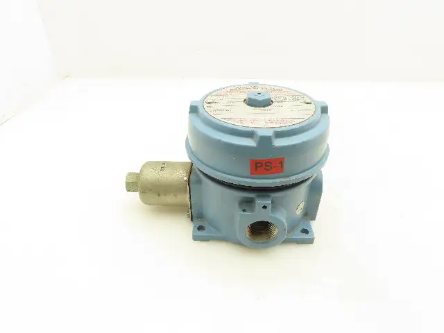 Used UNITED ELECTRIC CONTROLS _UNKNOWN_ Relays & Switches | Arrow Industrial #640079