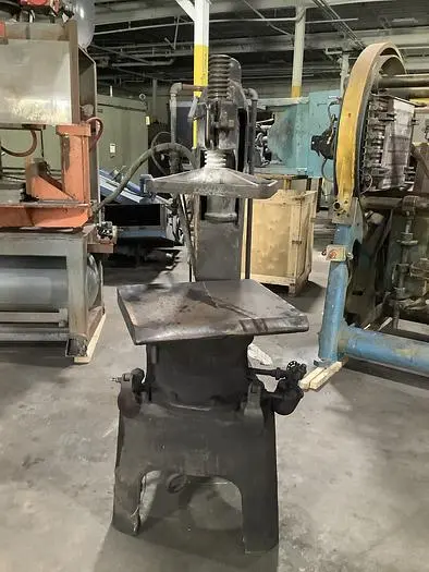 Used DAVENPORT MACHINE & FOUNDRY CO TYPE 10JX MOULDING PRESS Foundry Molding Machines | World Equipment and Machine Sales #394643