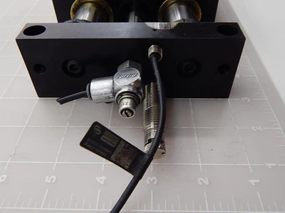 Used ROBOHAND _UNKNOWN_ Pneumatic Cylinders Texas US | OCO Industrial #1570737