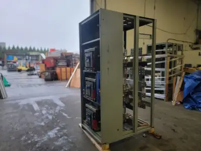 USED SQUARE D NW12H1