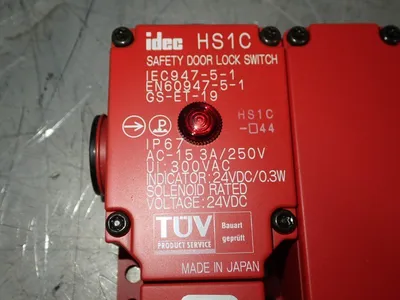 NEW IDEC HS1C