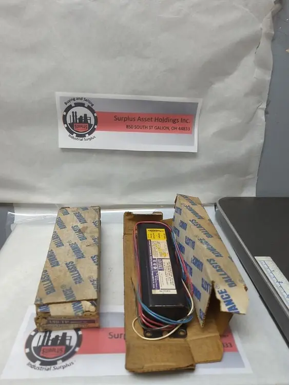 New | in-Stock ADVANCE R-140-TP Lighting | Surplus Asset Holdings #1226866