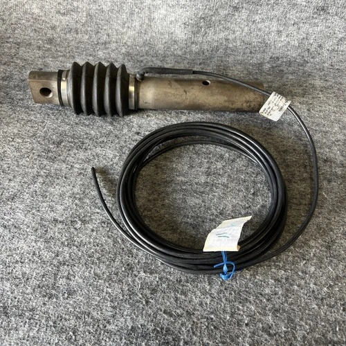Used Avery 46777-0111 Misc Industrial Equipment California US | Davliegogo LLC #1720588