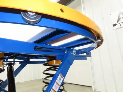 Uline H-8935 Spring-Loaded Pallet Positioner Level Loader 43-5/8" Round Top