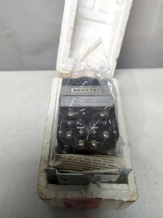 New | in-Stock AGASTAT 7012 CHI1 Miscellaneous Equipment (Electrical & Power) | Surplus Asset Holdings #1202808