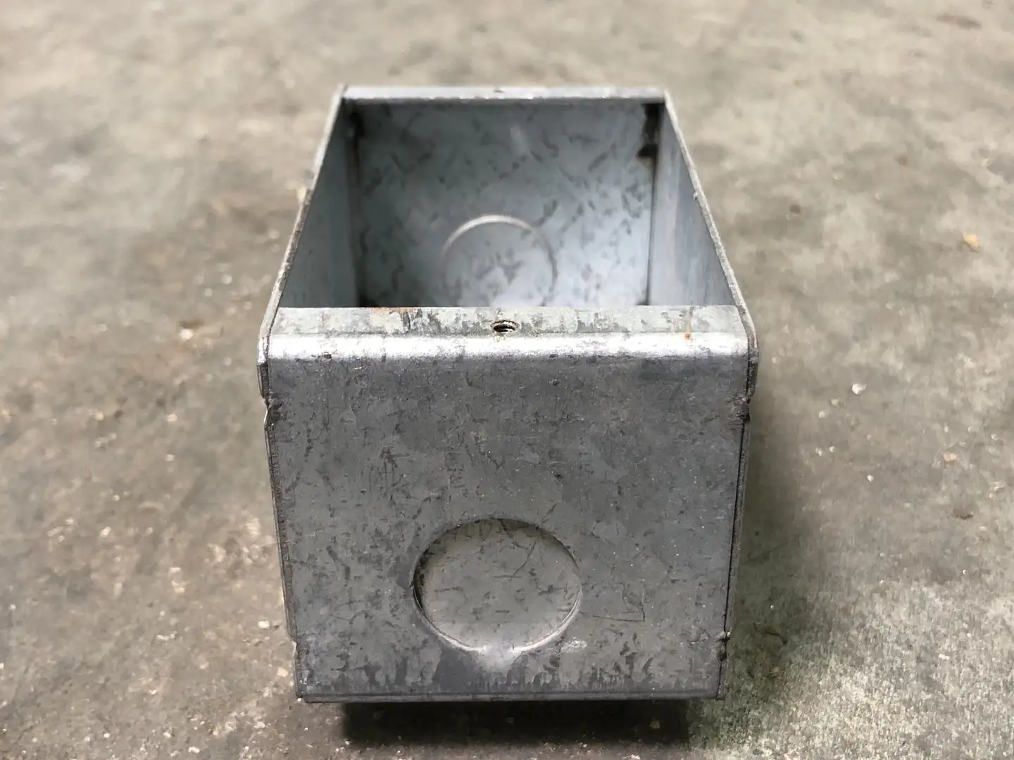 4x2.5" High Voltage Masonry Box