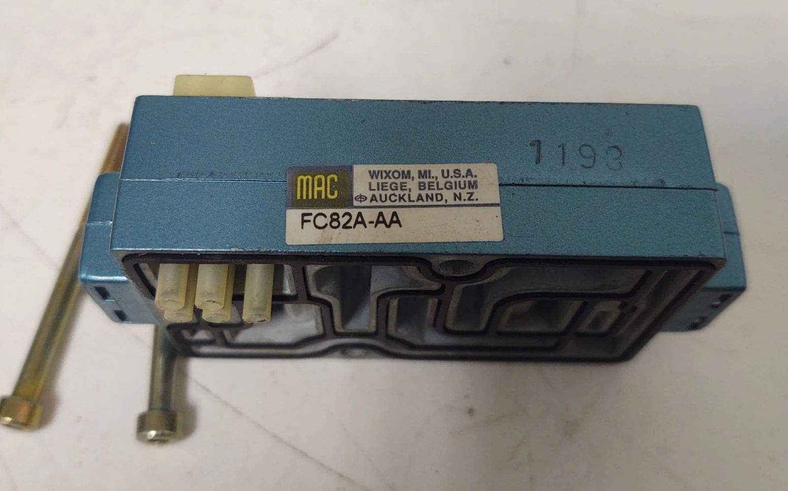 NEW MAC FC82A-AA