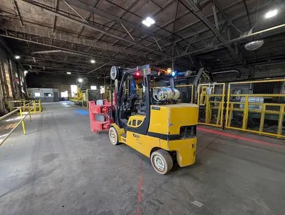 12,000 POUND YALE GC120VXPRS FORKLIFT WITH 72" BOLZONI CLAMP MANUFACTURED 2021