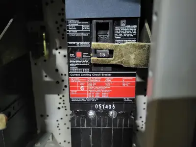 Dual 15A Circuit Breaker MCC Bucket