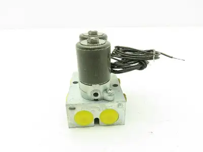Honeywell Skinner MBD009 Solenoid Valve 4-Way Assembly NC 12VDC 150 PSI MBD005