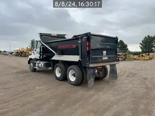 USED 2020 Freightliner 114SD