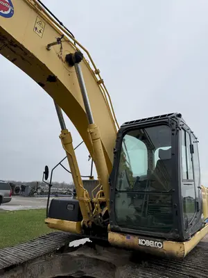 USED 2013 KOBELCO SK 210-9