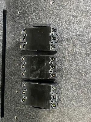 USED FUJI ELECTRONIC Auto Breaker