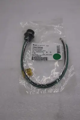 NEW LOT OF 2 BRAD CONNECTIVITY 3P MALE STRAIGHT 1300130202 STOCK G511A