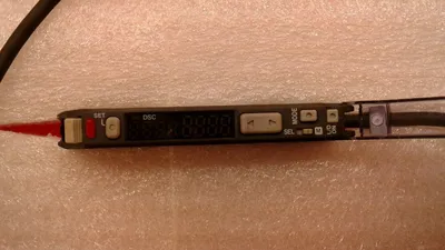 Keyence FS-V31P Fiber Amplifier, 12-24VDC, PNP Output 24V 100mA Max. 5B