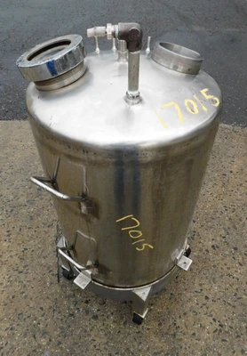 USED 30 GALLON SS TANK 30 GALLON