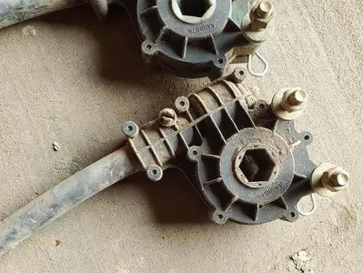 USED JOHN DEERE PRO DRIVES