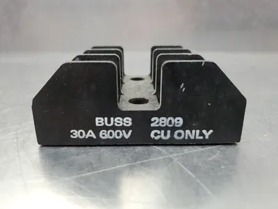 Bussman 2809 3-Fuse Block,, 30A 600V. 4D-31