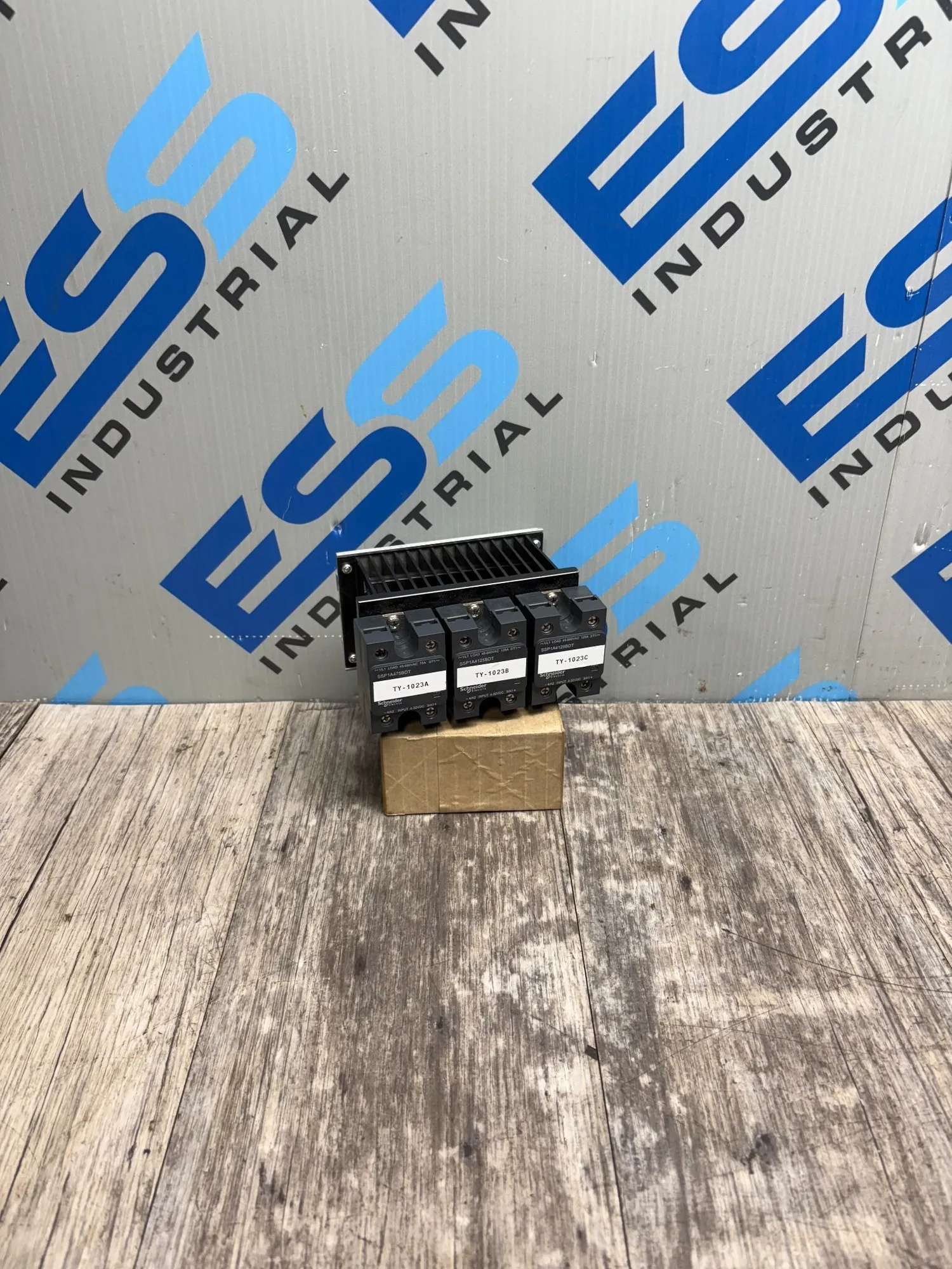 USED SCHNEIDER SSP1A475BDT & SSP1A4125BDT