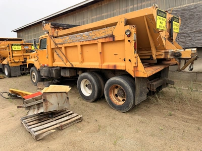 Used 1999 INTERNATIONAL 2674 6X4 Dump trucks Michigan US | Miedema Asset Management Group #1456830