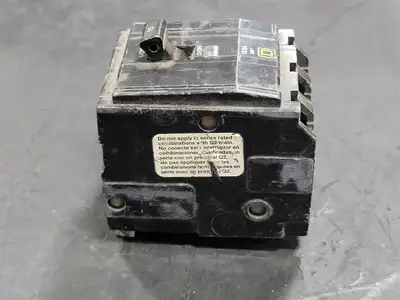 USED SQUARE D QO315