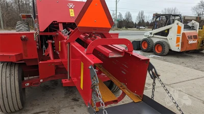USED 2016 MASSEY FERGUSON 1840