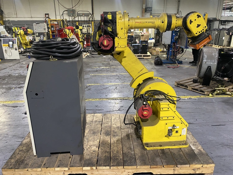 Used FANUC R-2000iA/200T + R-J3iB Robots Michigan US | iGAM Industrial Marketplace #44990