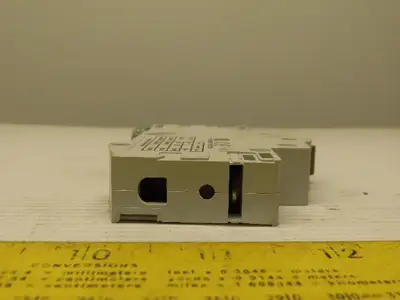 Eaton Cutler Hammer WMS1D05 5AMP Single Pole Circuit Breaker DIN Rail Mount