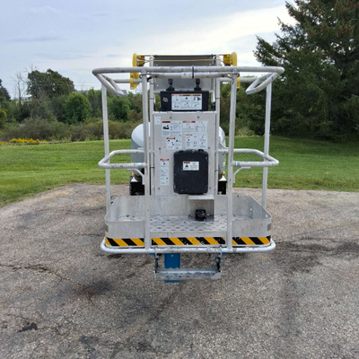 Used 2022 Z-33/18 Genie Articulating Boom Lifts Wisconsin US | Stack Equipment #1418943